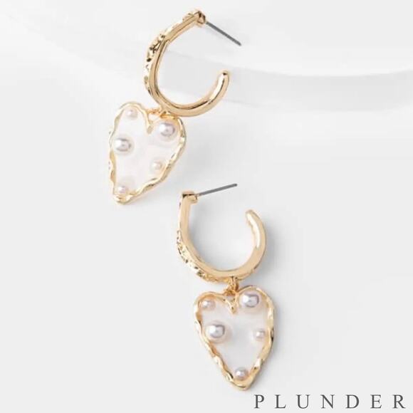 Plunder Jewelry - New Plunder "Camila" Heart and Pearl Earrings (2")